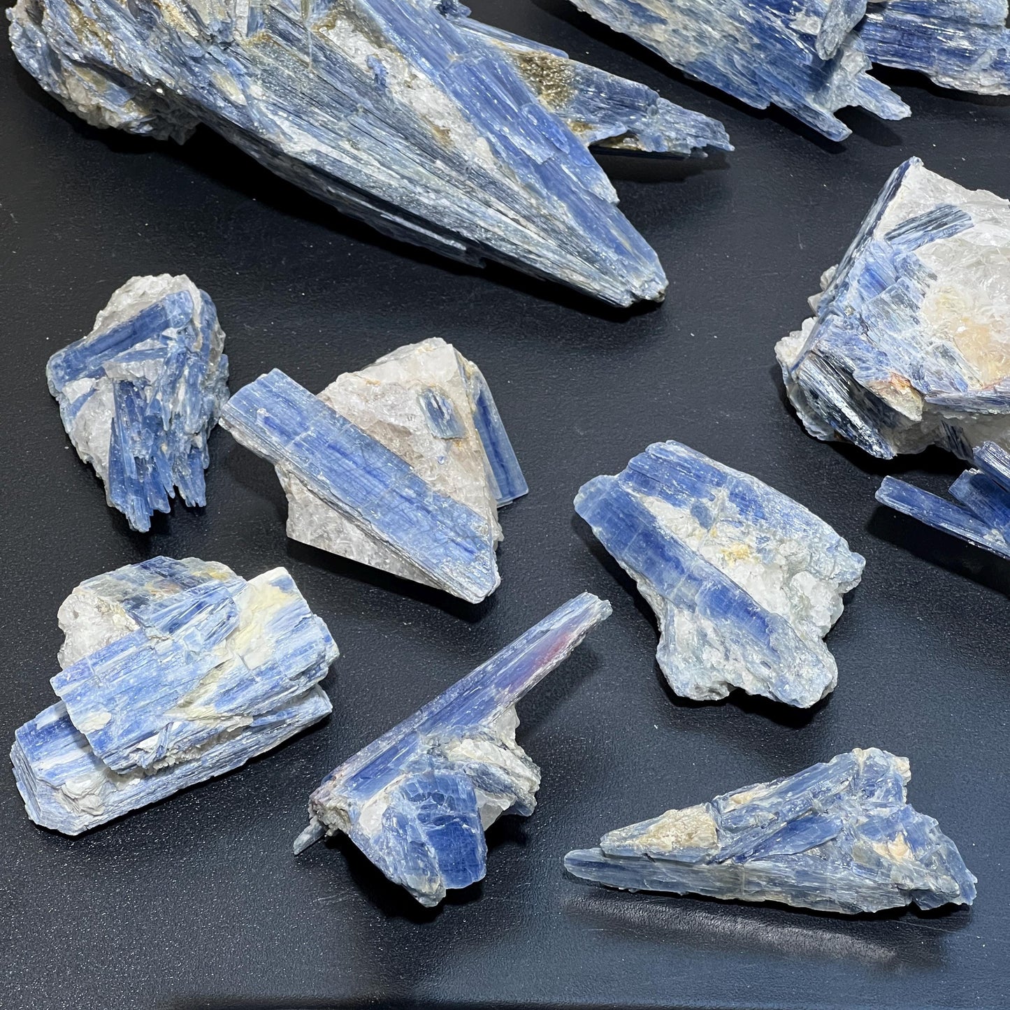 Blue Kyanite Large Crystal (By The Piece Or 1 LB) Rough Raw Clusters In Matrix Bulk