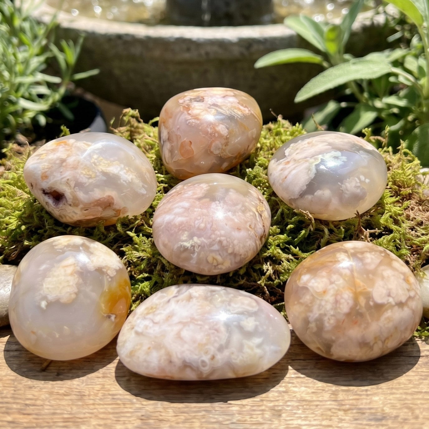 Flower Agate Crystal Palm Stone Carving